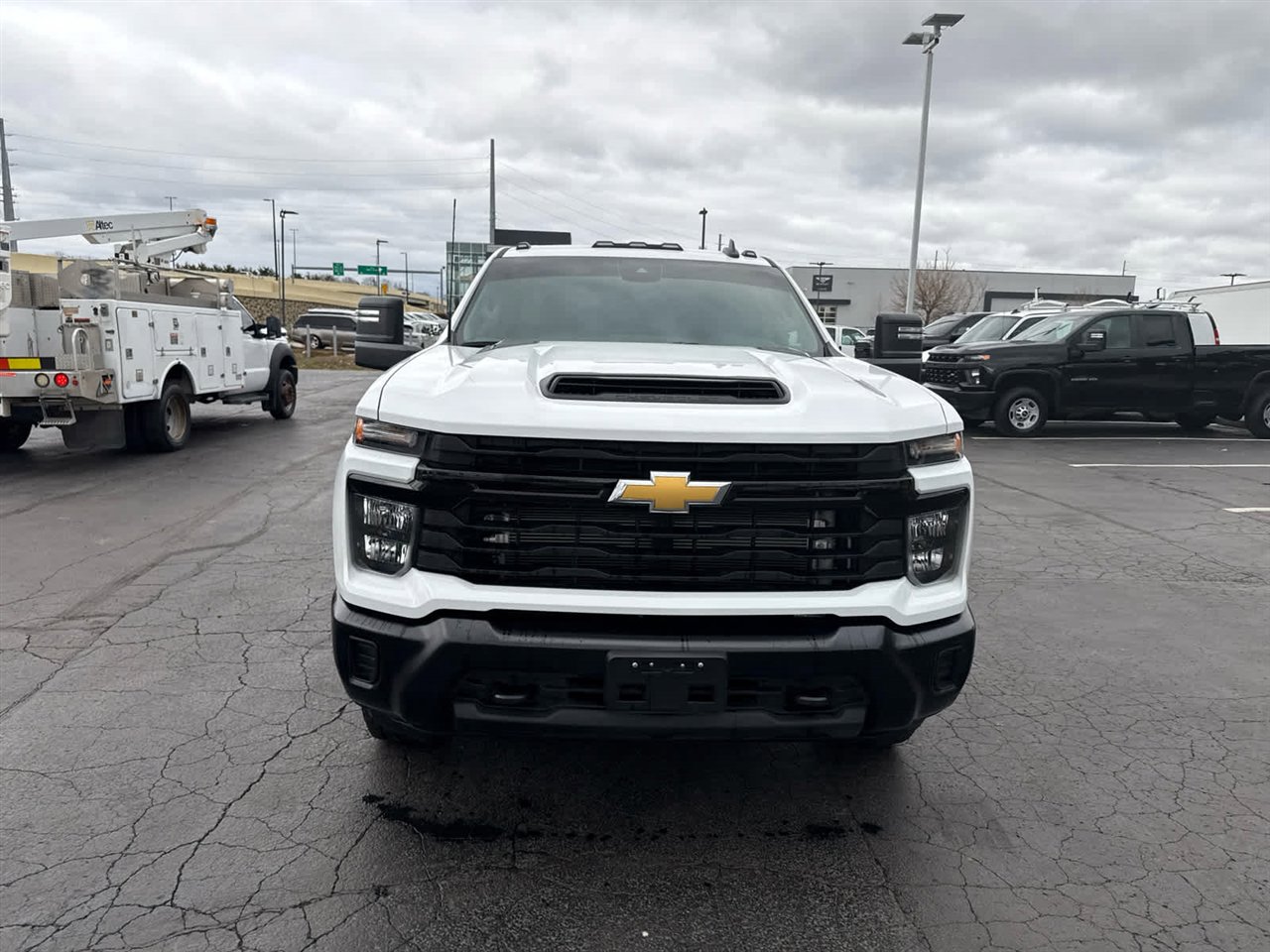 Used 2025 Chevrolet Silverado 3500 W/T w/ WT Convenience Package image 3