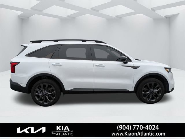 Used 2023 Kia Sorento SX Prestige image 3