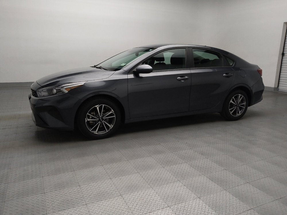 Used 2024 Kia Forte LXS image 2