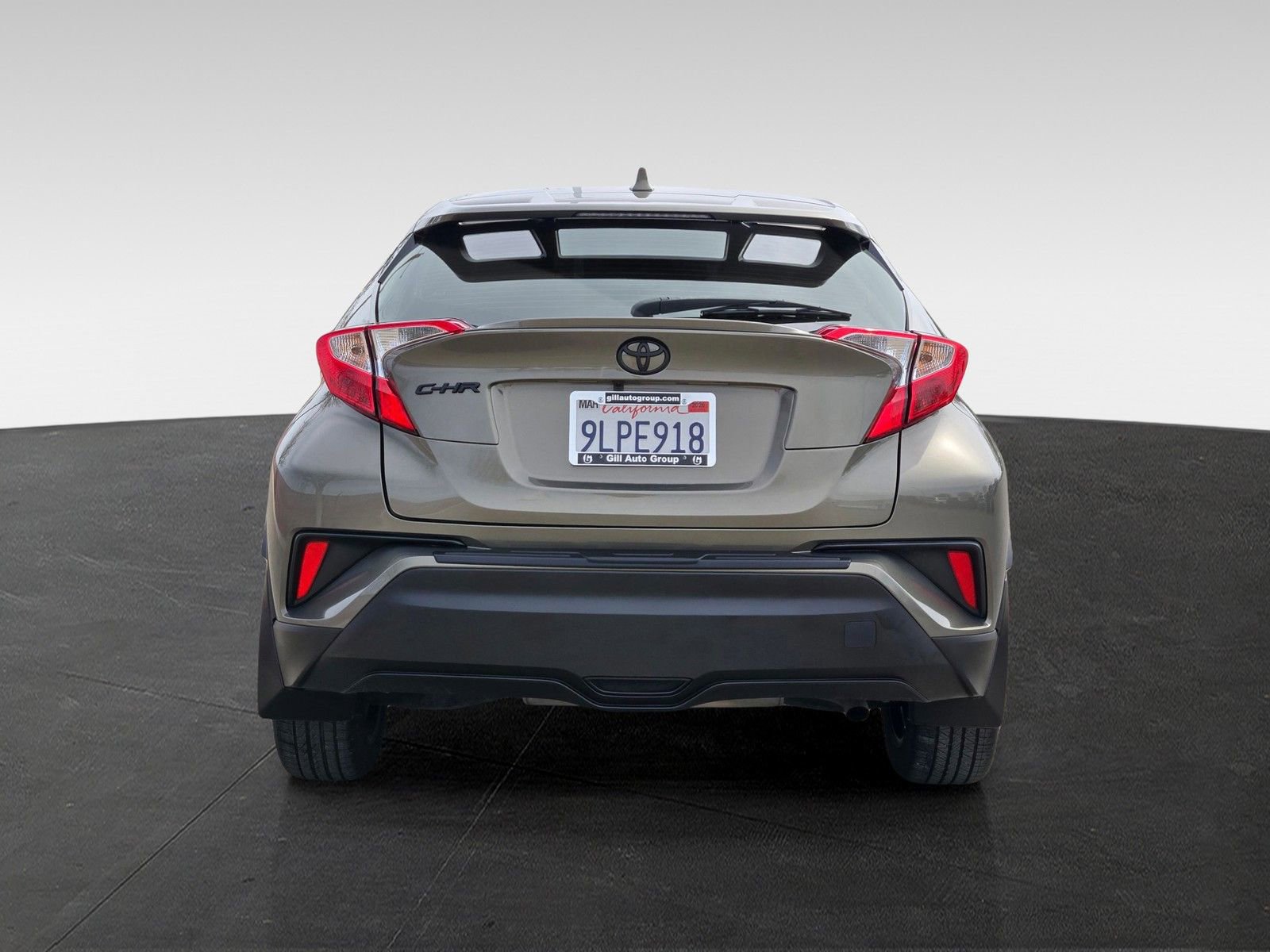 Used 2021 Toyota C-HR XLE image 5