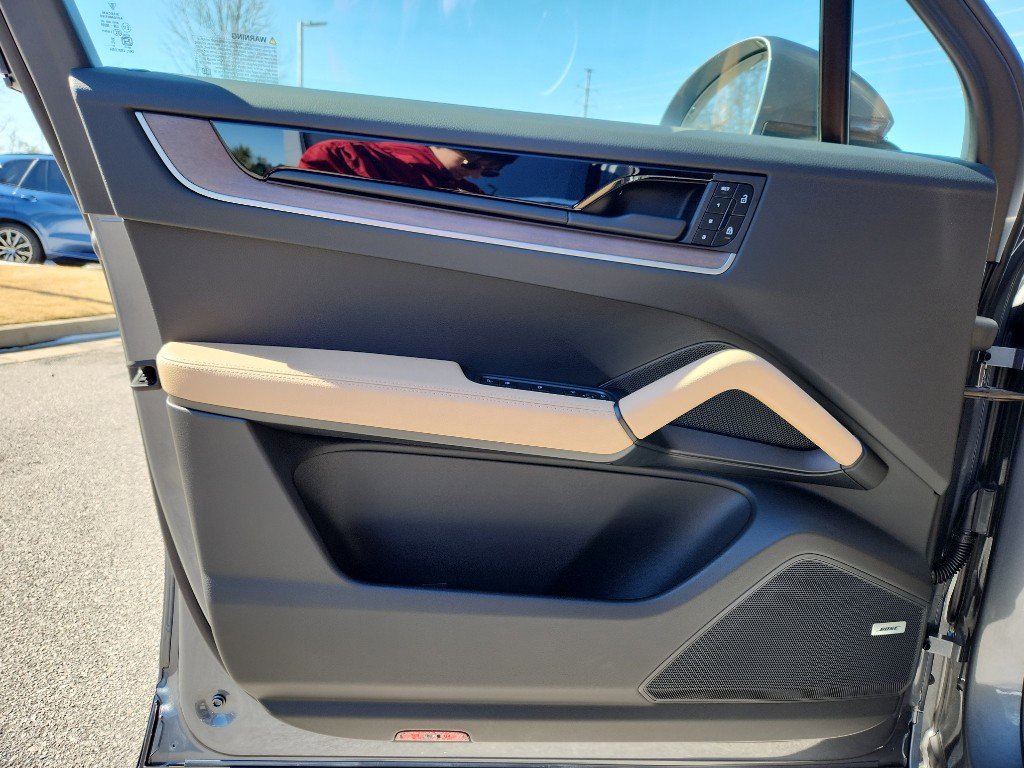 New 2026 Porsche Cayenne E-Hybrid image 15