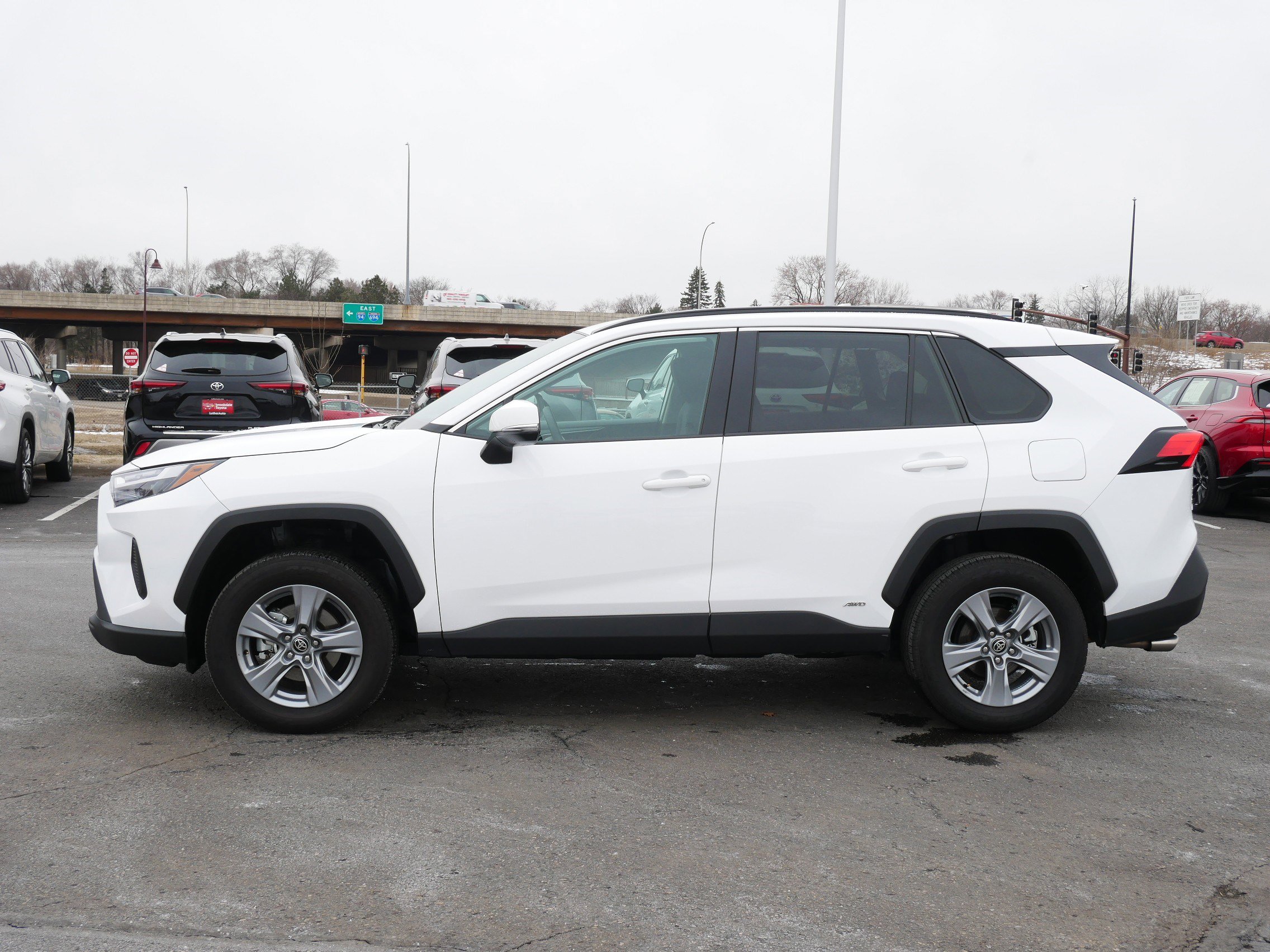 Certified 2025 Toyota RAV4 XLE image 4