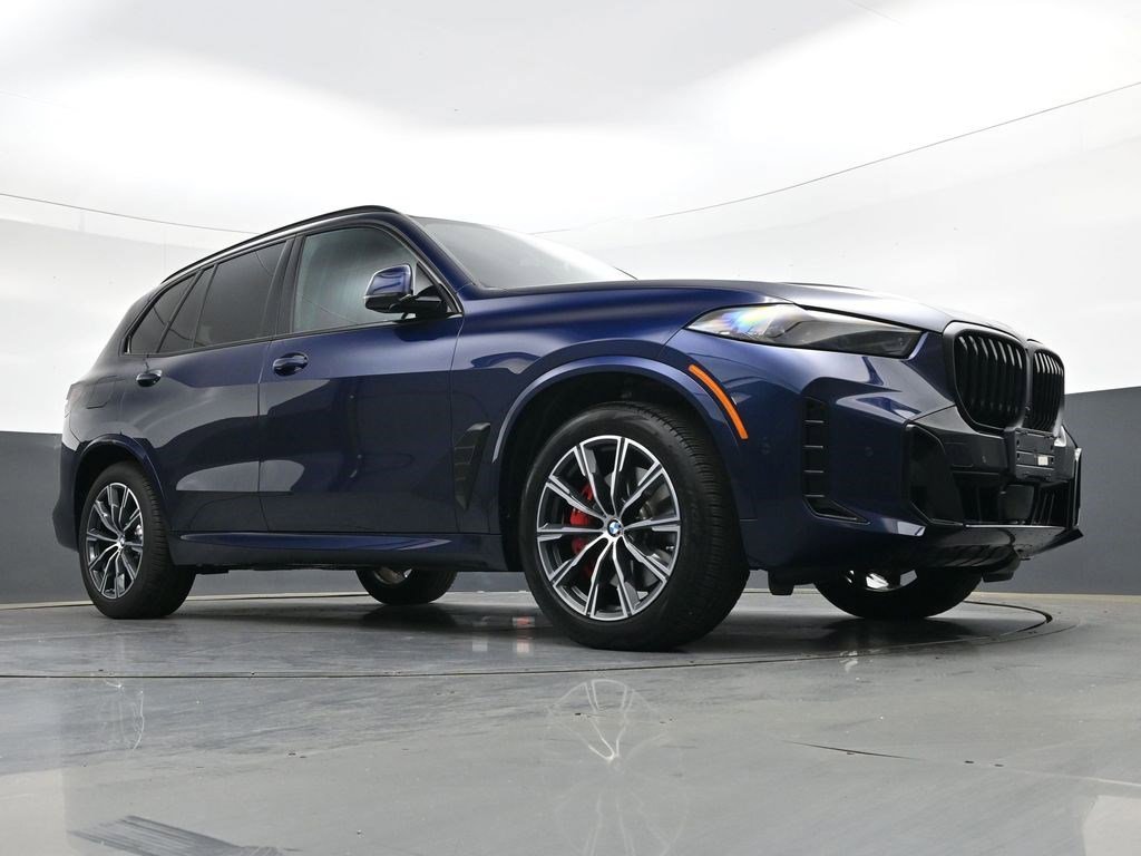 Used 2026 BMW X5 xDrive40i w/ M Sport Package AWD/4WD image 26