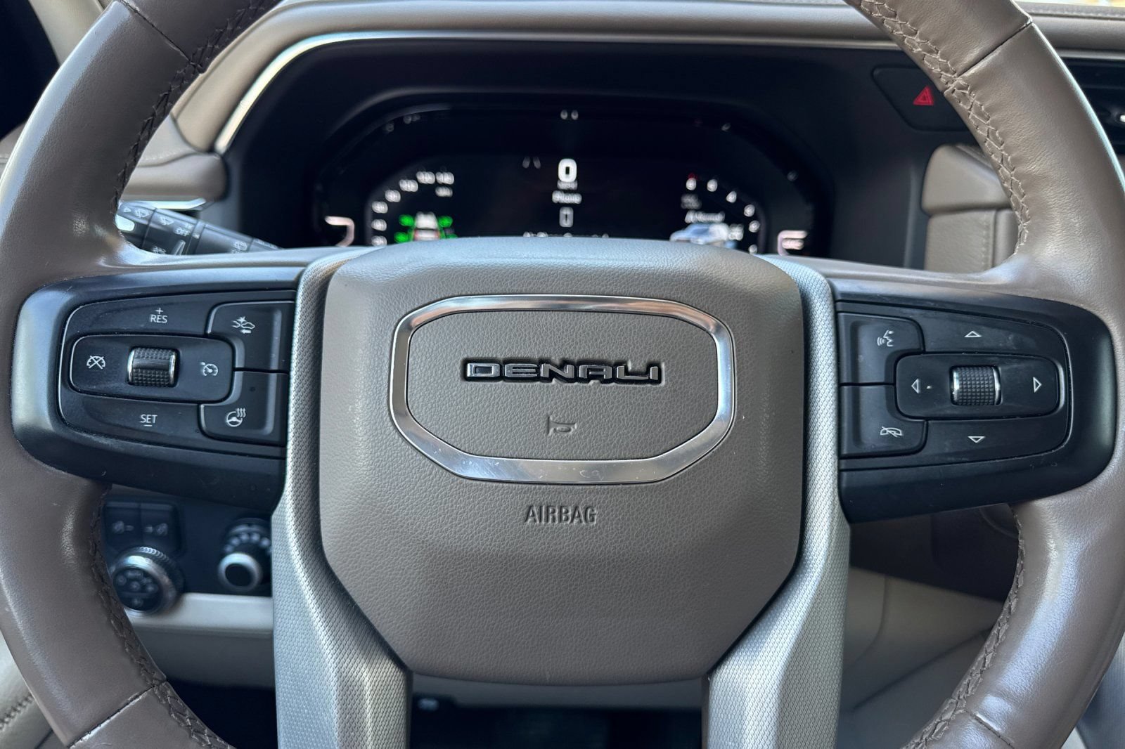 Certified 2023 GMC Yukon Denali AWD/4WD image 25