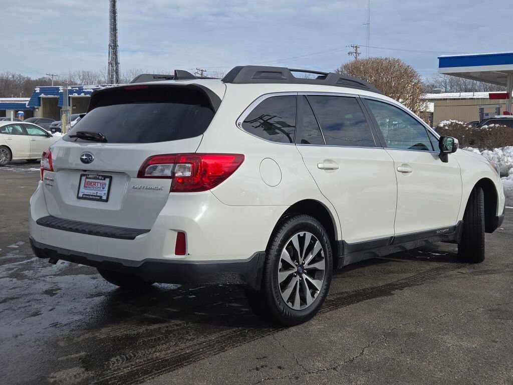 Used 2016 Subaru Outback 2.5i Limited image 10