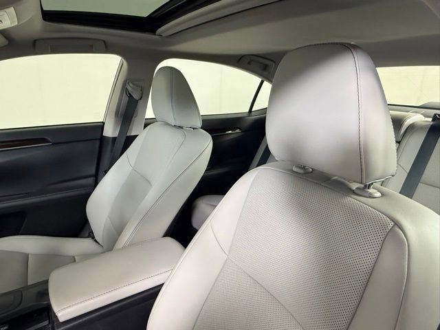 Used 2016 Lexus ES 350 FWD image 6