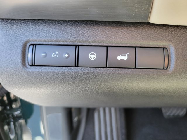 New 2025 Nissan Pathfinder SL image 14