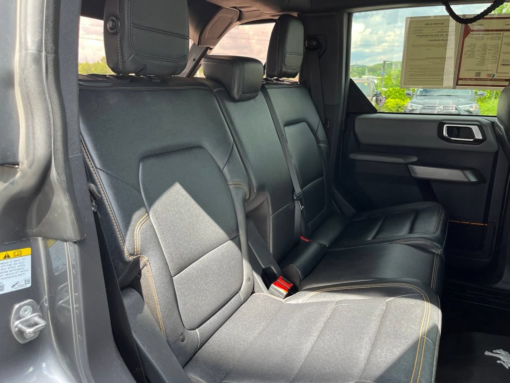 Used 2023 Ford Bronco Badlands w/ Sasquatch Package AWD/4WD image 22