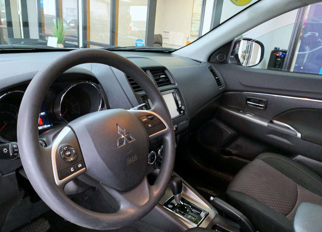 Used 2018 Mitsubishi Outlander Sport ES image 9