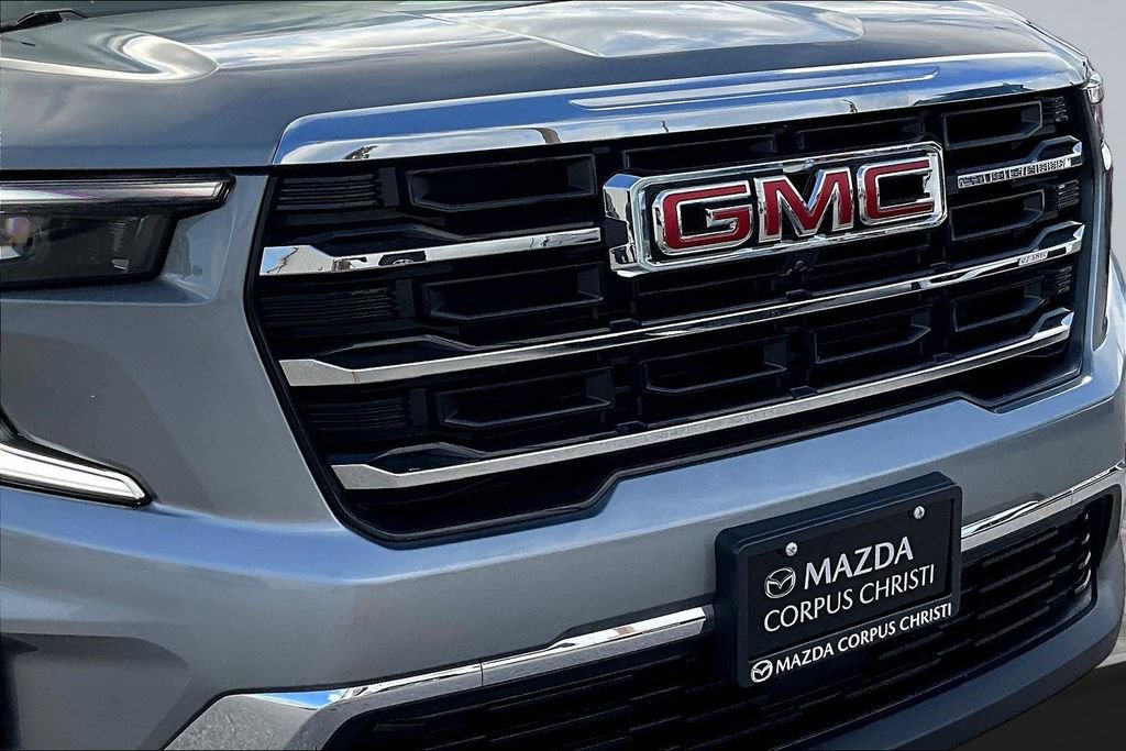 Used 2025 GMC Acadia Elevation FWD image 35