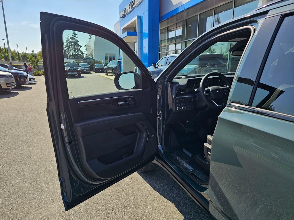 New 2026 Chevrolet Tahoe Z71 w/ Comfort Package AWD/4WD image 21