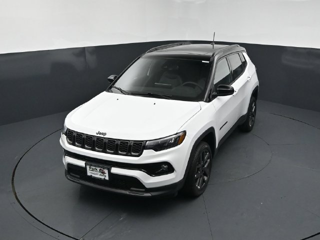 New 2026 Jeep Compass Limited w/ Sun, Sound & Navigation Group AWD/4WD image 13