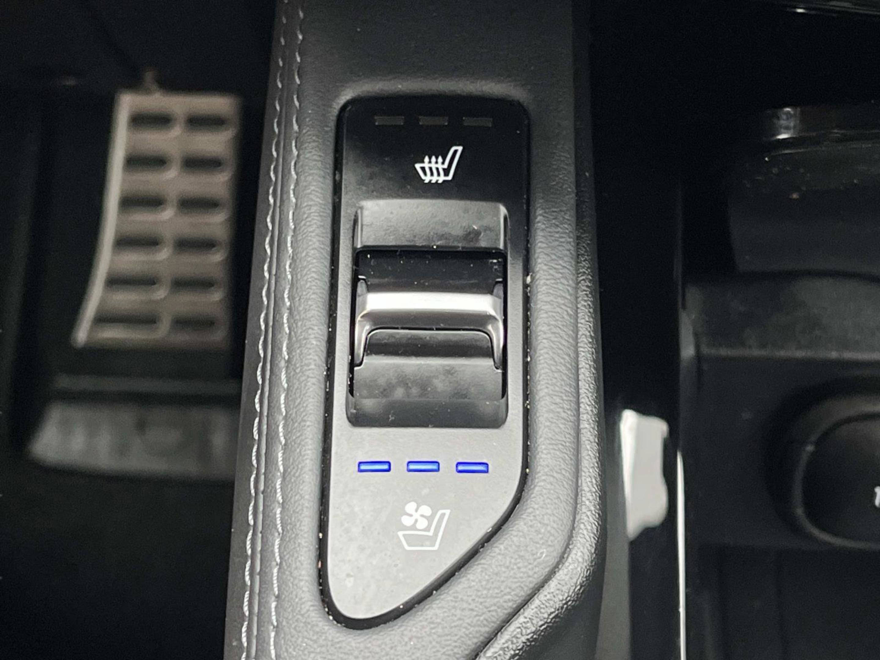 Used 2023 Kia Telluride SX X-Line image 41