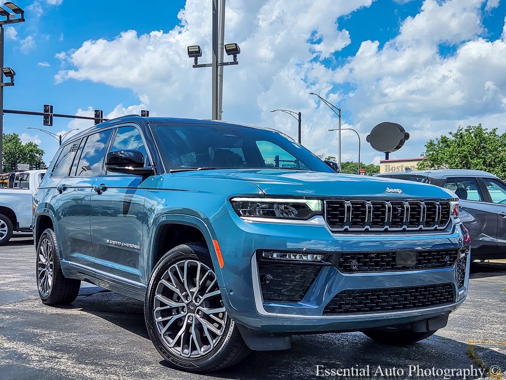 Used 2026 Jeep Grand Cherokee L Summit w/ Advanced Protech Group IV AWD/4WD image 1