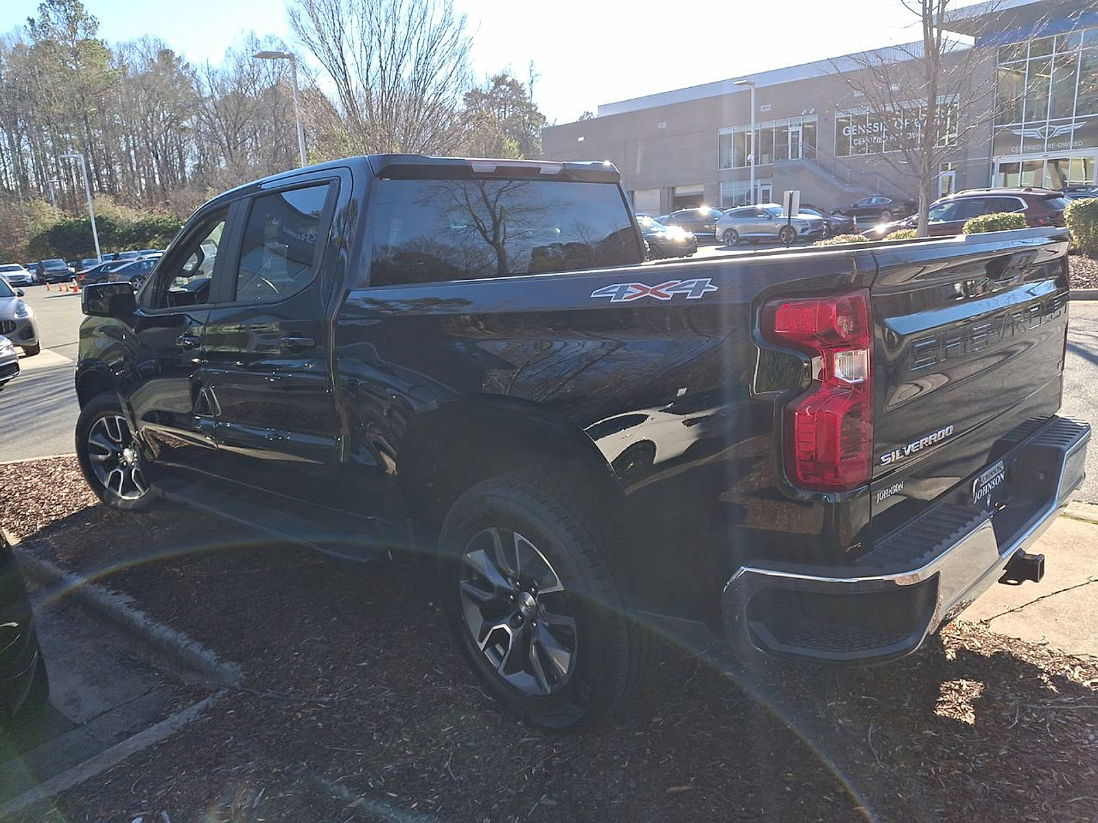 Used 2024 Chevrolet Silverado 1500 LT image 15