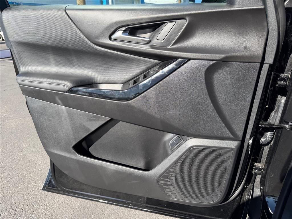 New 2026 Chevrolet Equinox LT image 10