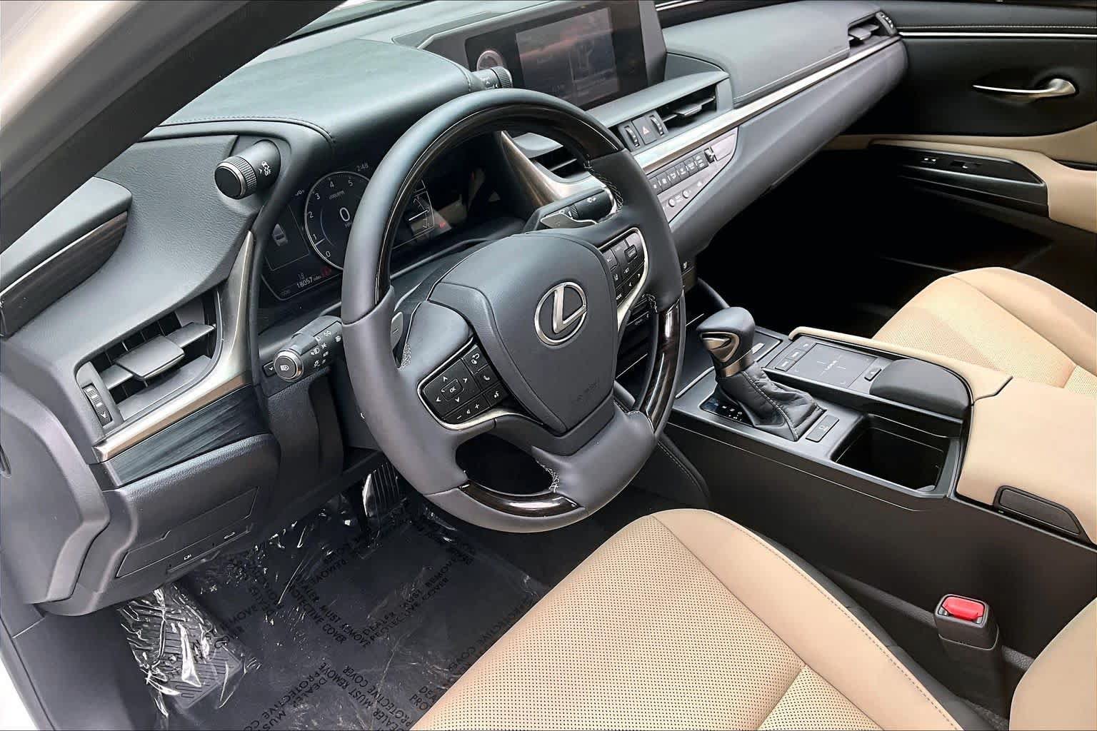 Used 2021 Lexus ES 350 w/ Premium Package FWD image 18