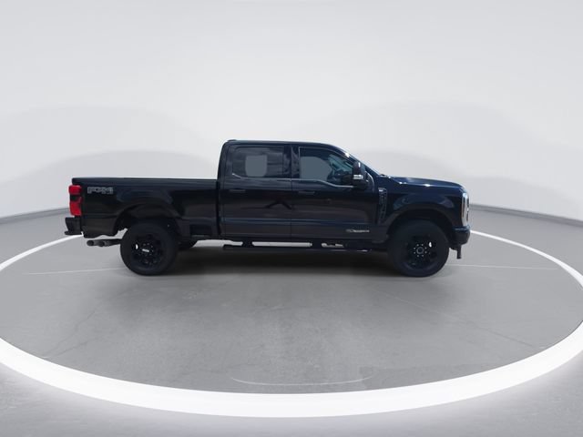 Used 2024 Ford F250 XLT w/ Black Appearance Package AWD/4WD image 2