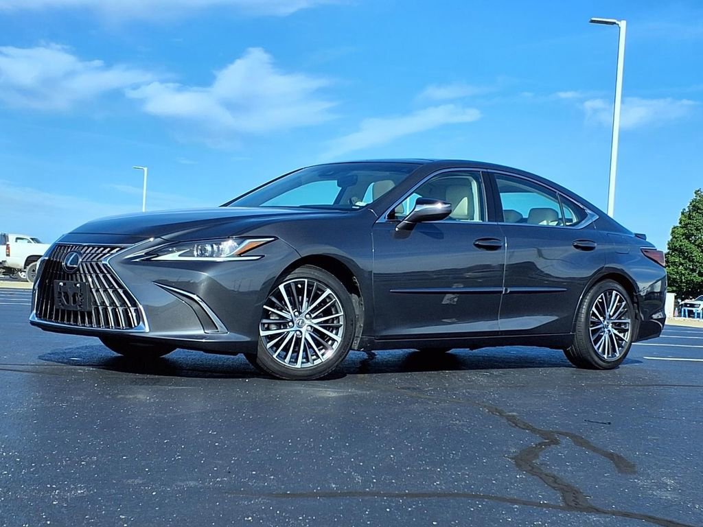 Used 2022 Lexus ES 350 w/ Premium Package FWD image 2