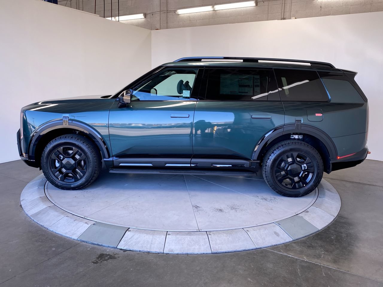 New 2027 Kia Telluride SX Prestige X-Pro AWD/4WD image 2