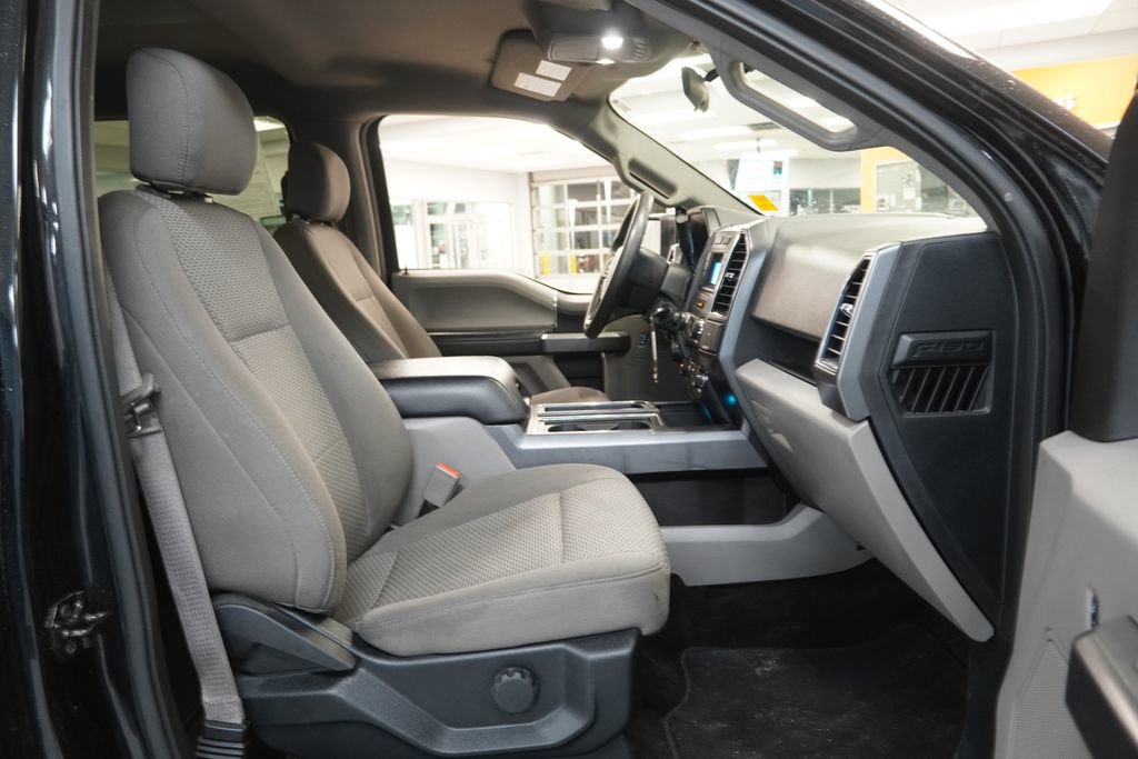 Used 2018 Ford F150 XLT w/ Trailer Tow Package image 32