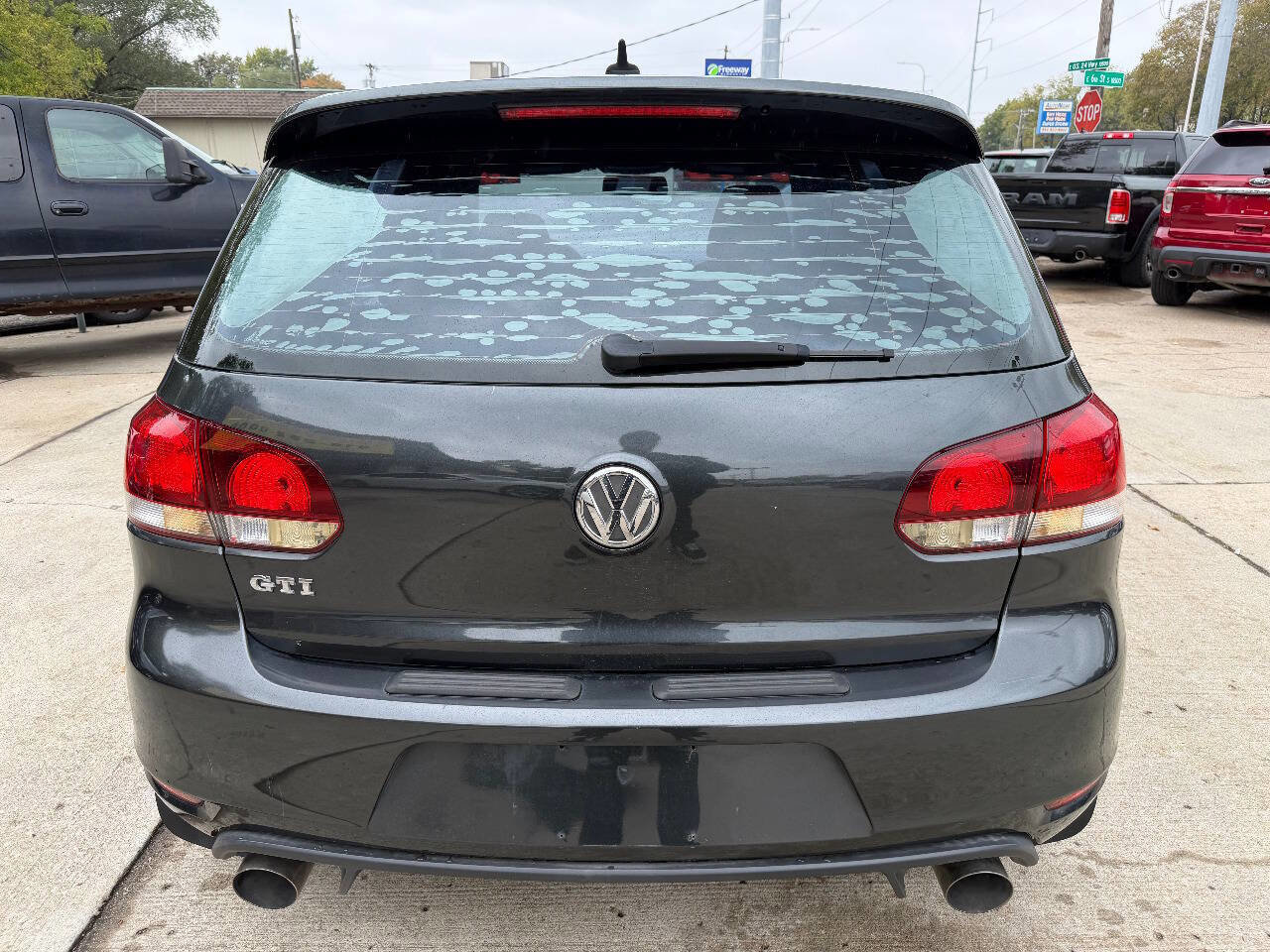 Used 2010 Volkswagen GTI 4-Door image 6