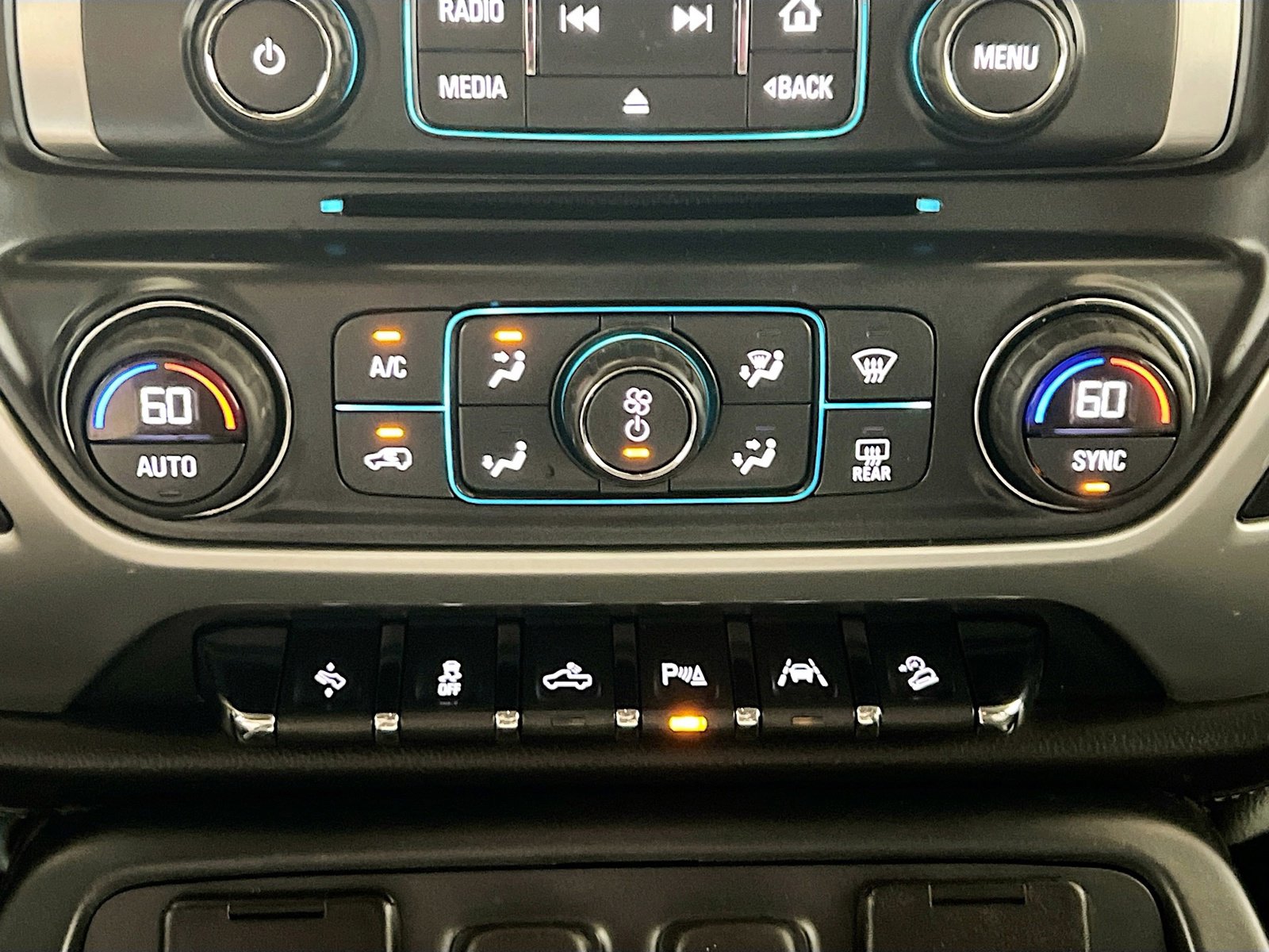 Used 2017 GMC Sierra 1500 SLT w/ SLT Premium Package image 12