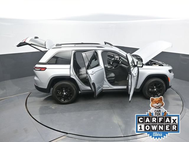 Used 2022 Jeep Grand Cherokee Limited image 75