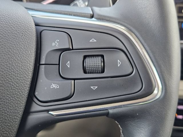 Used 2023 Buick Envision Essence w/ Technology Package I AWD/4WD image 12