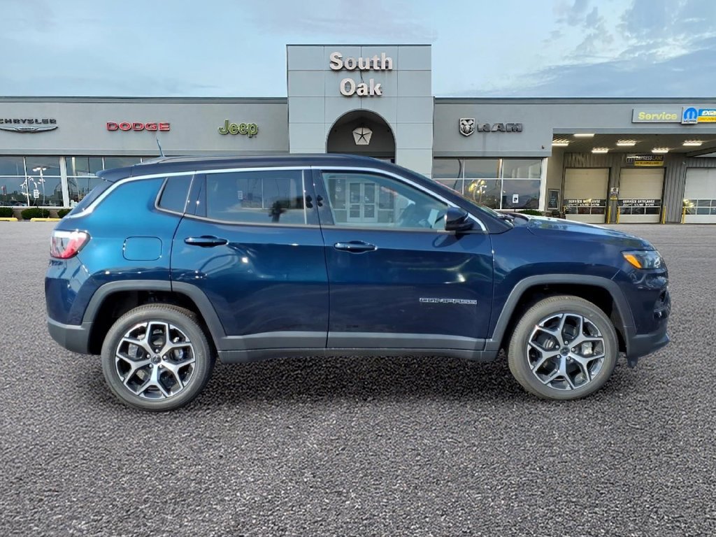 New 2026 Jeep Compass Limited w/ Sun, Sound & Navigation Group AWD/4WD image 2