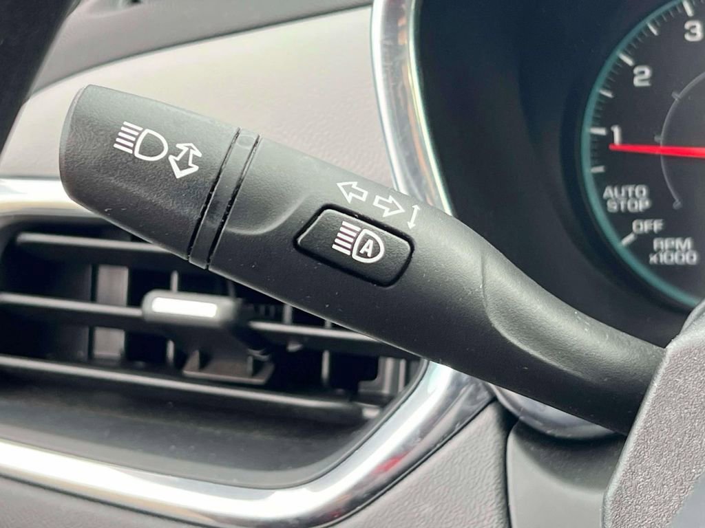 Used 2023 Chevrolet Equinox LS FWD image 13