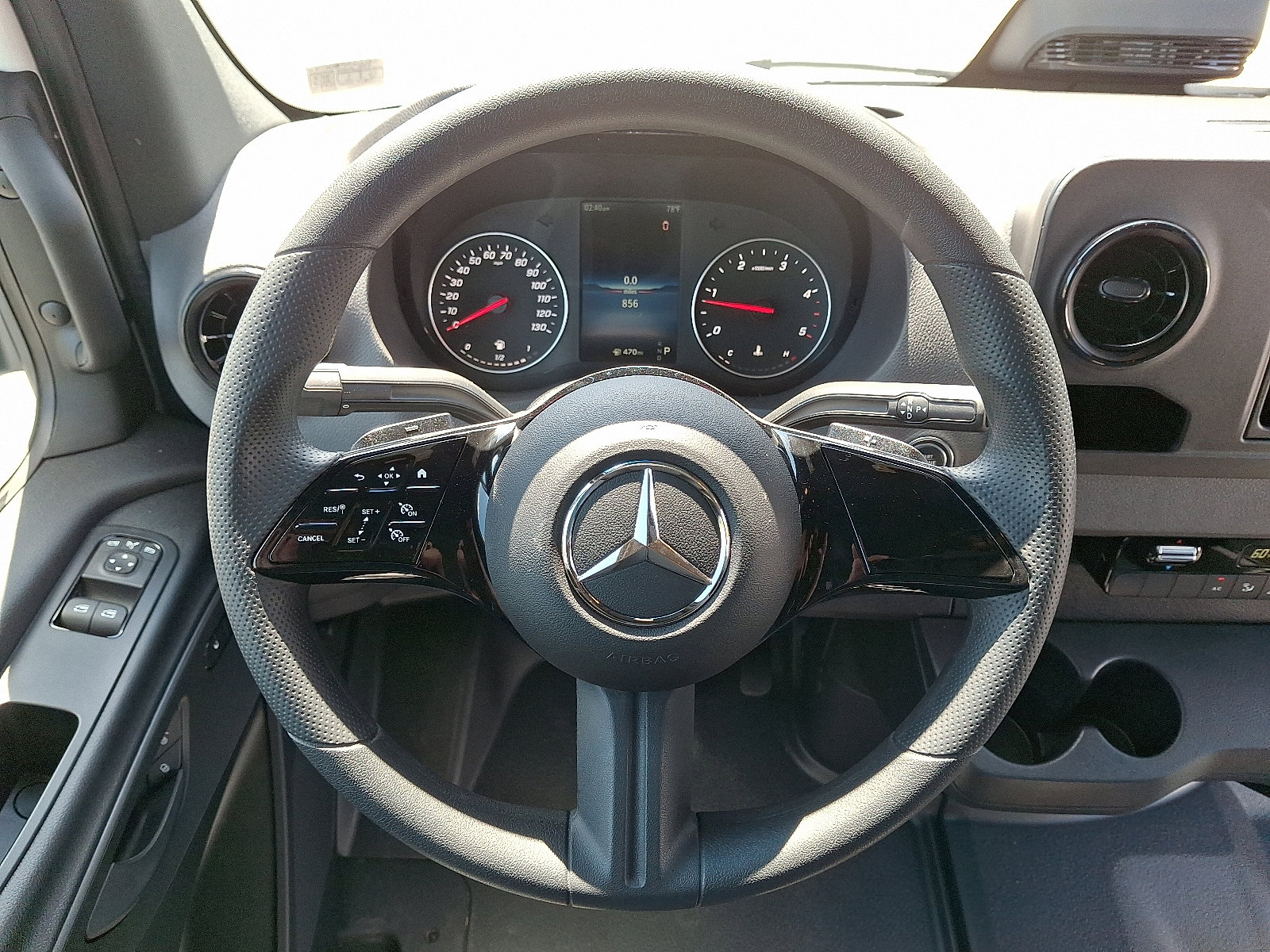 Used 2025 Mercedes-Benz Sprinter 2500 image 21
