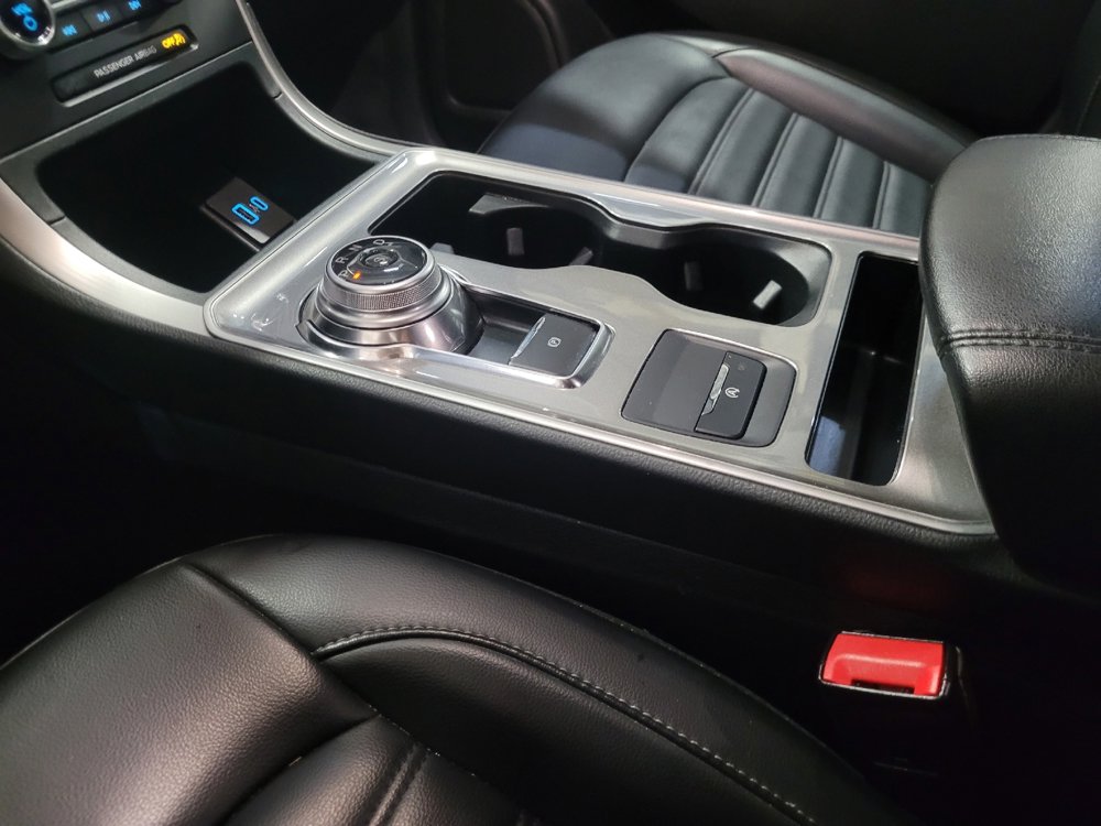 Used 2024 Ford Edge SEL image 26