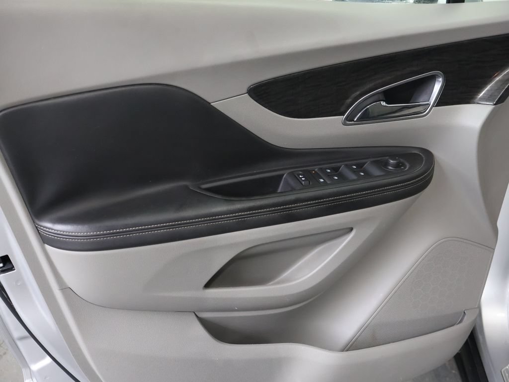 Used 2016 Buick Encore Convenience FWD image 15