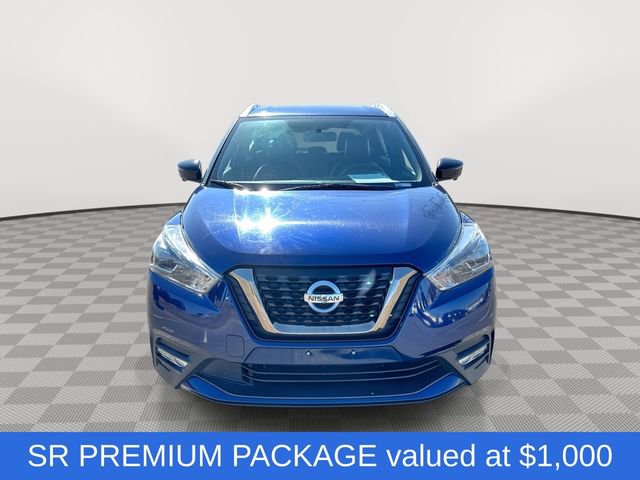 Used 2019 Nissan Kicks SR w/ SR Premium Package image 3