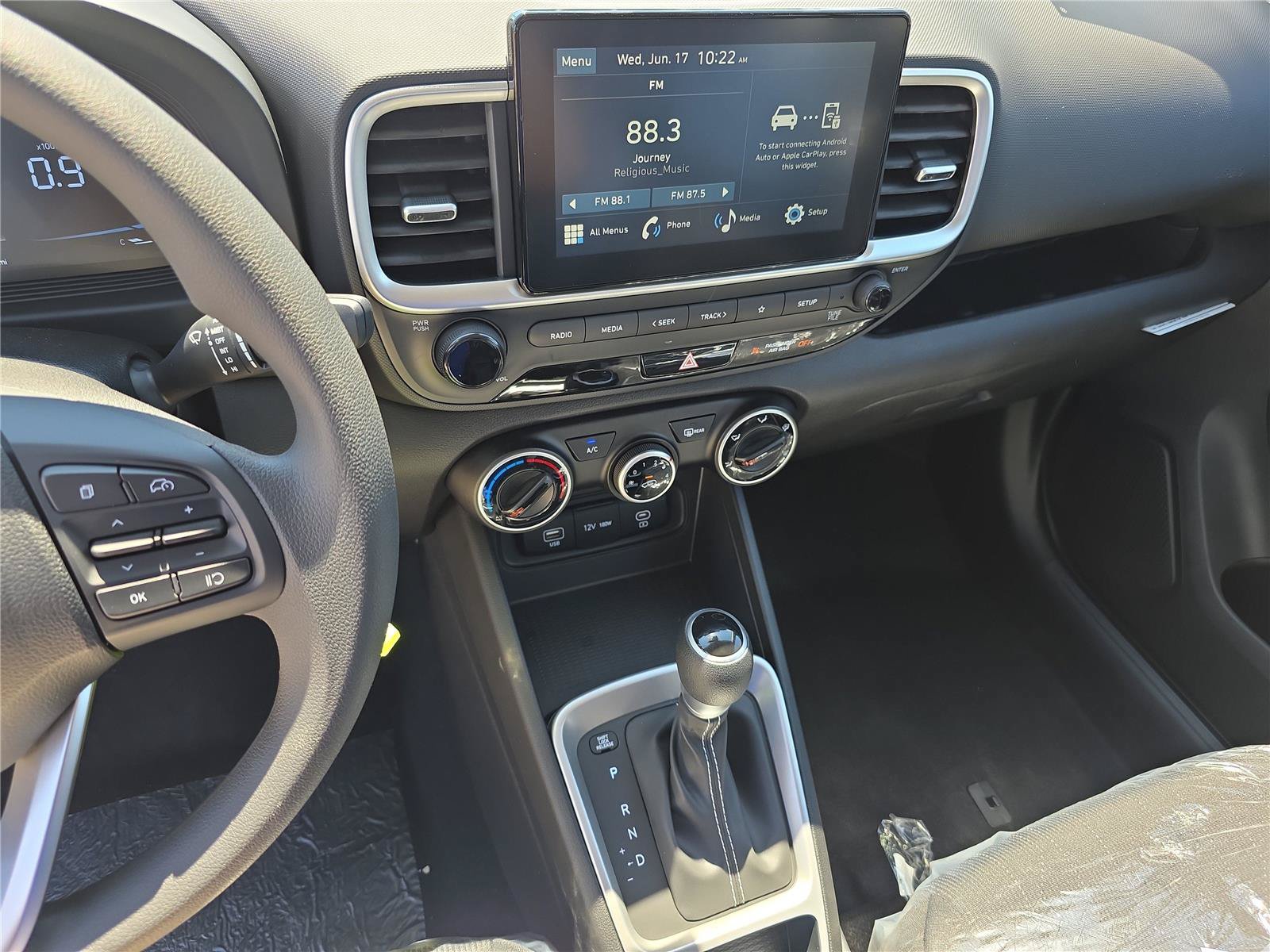 New 2026 Hyundai Venue SE FWD image 19