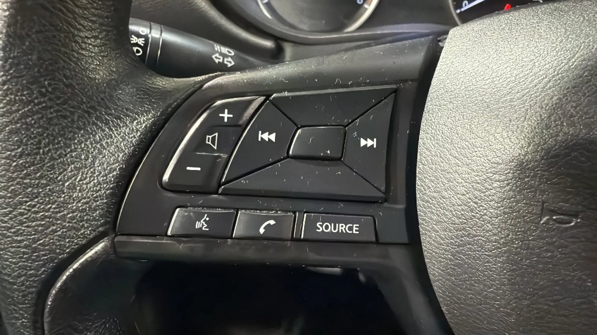 Used 2023 Nissan Versa S image 12