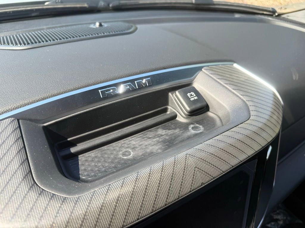 New 2026 RAM 1500 4x4 Crew Cab image 20