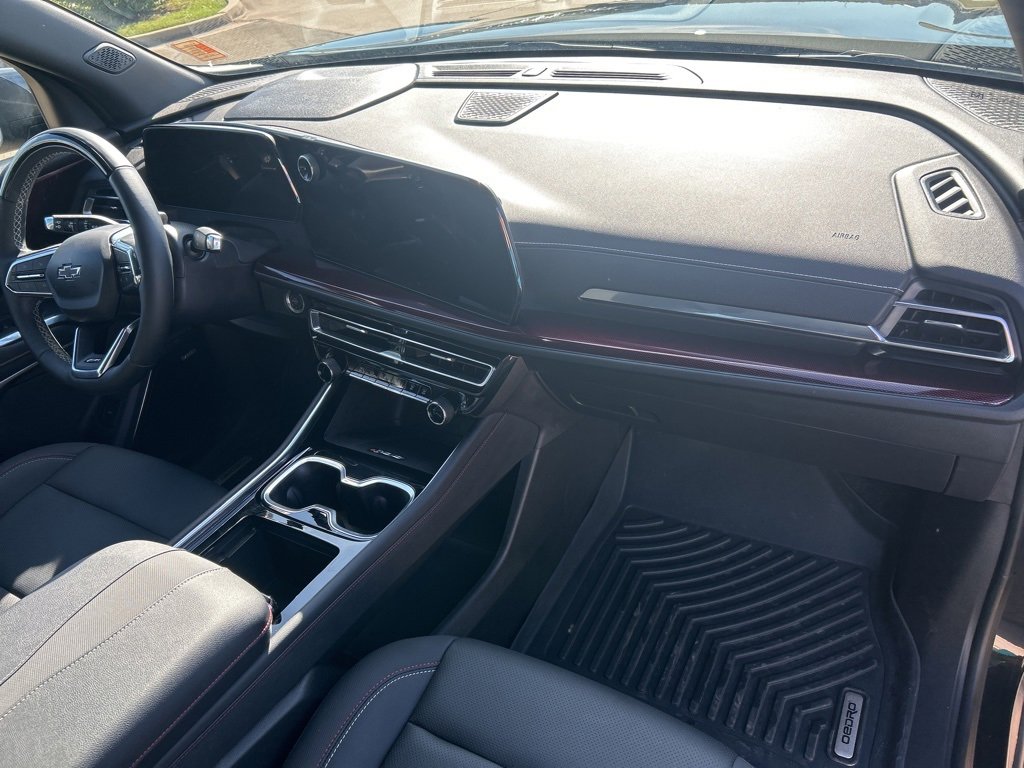 Used 2025 Chevrolet Traverse Z71 w/ Enhanced Driving Package image 19