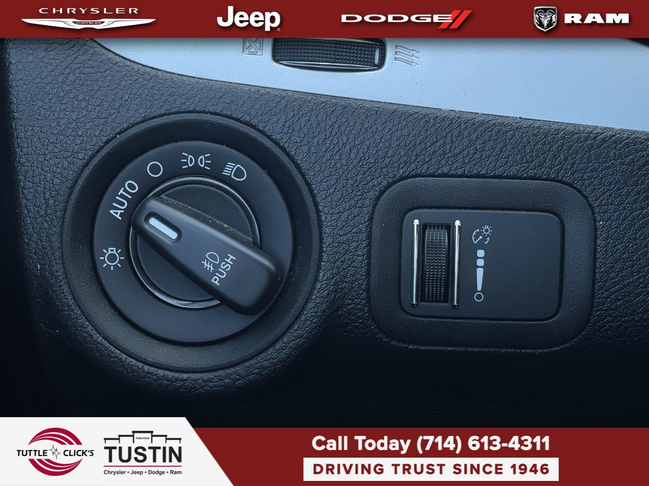 Used 2019 Dodge Journey SE FWD image 31