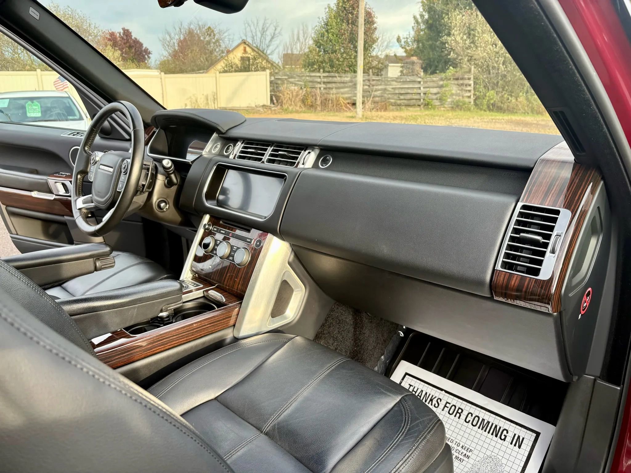 Used 2017 Land Rover Range Rover image 34