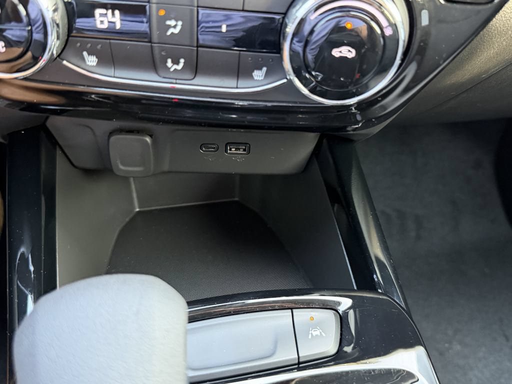 Used 2026 Chevrolet Trax LT w/ Driver Confidence Package FWD image 23