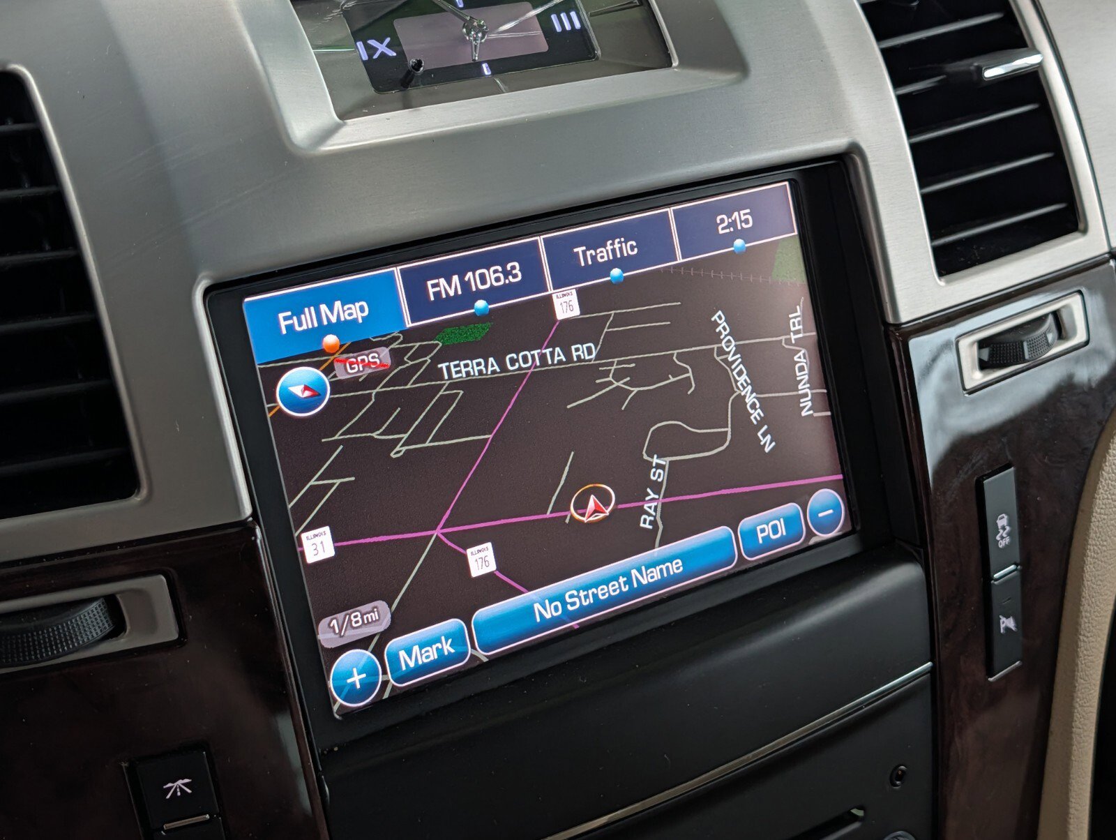 Used 2013 Cadillac Escalade Luxury AWD/4WD image 22