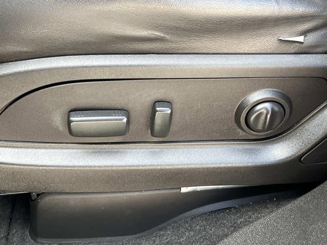 Used 2015 Chevrolet Traverse LT image 30