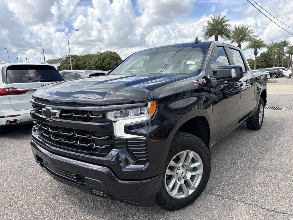 Used 2024 Chevrolet Silverado 1500 RST w/ Convenience Package II AWD/4WD image 3