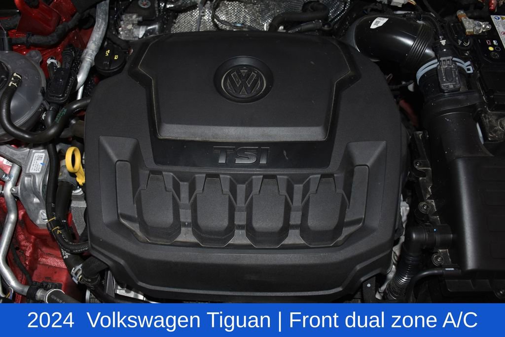 Used 2024 Volkswagen Tiguan SE image 7
