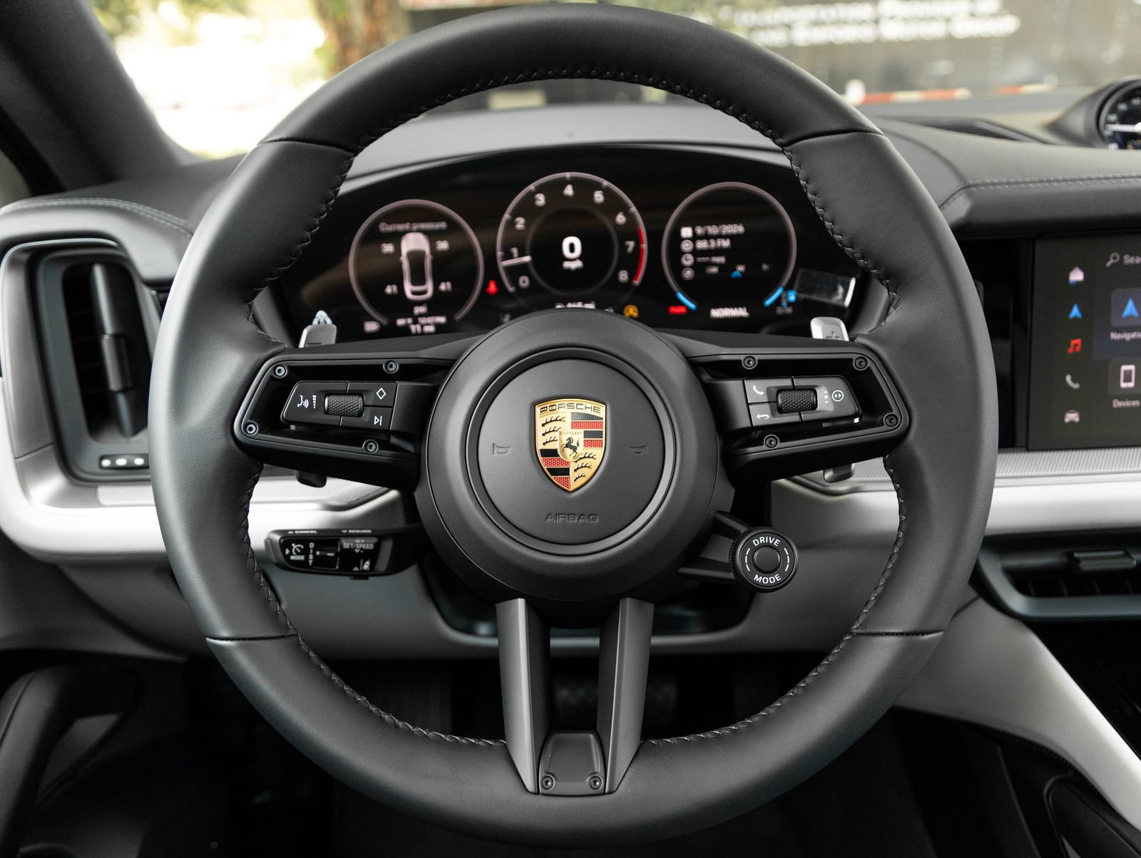 New 2026 Porsche Cayenne Coupe AWD/4WD image 13