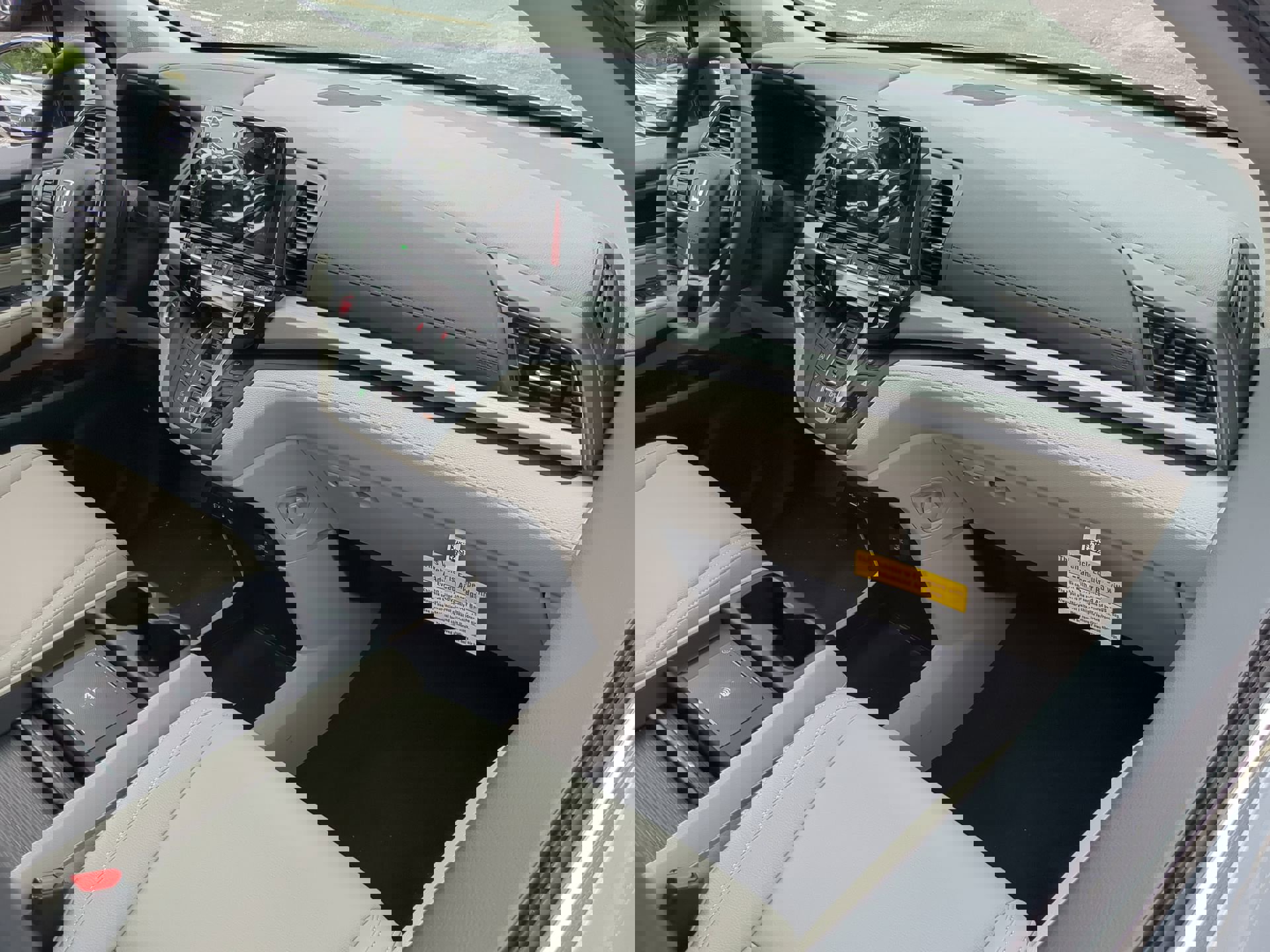 New 2025 Honda Odyssey EX-L image 13