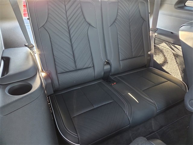 New 2026 Cadillac Vistiq Platinum image 16