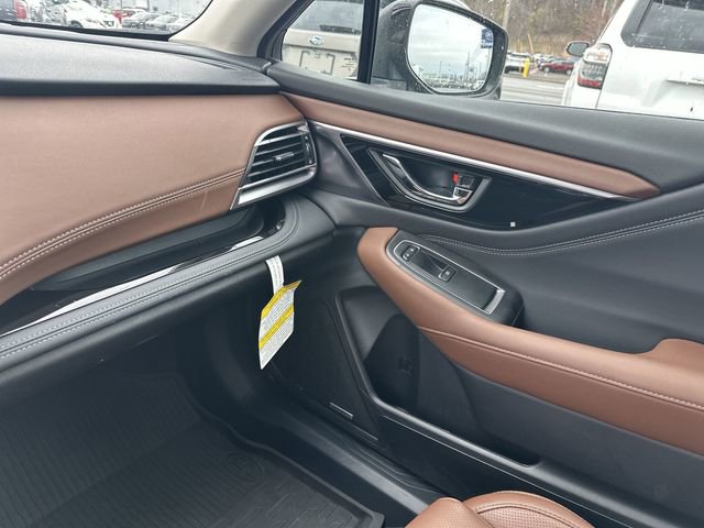 Used 2025 Subaru Outback Touring AWD/4WD image 18